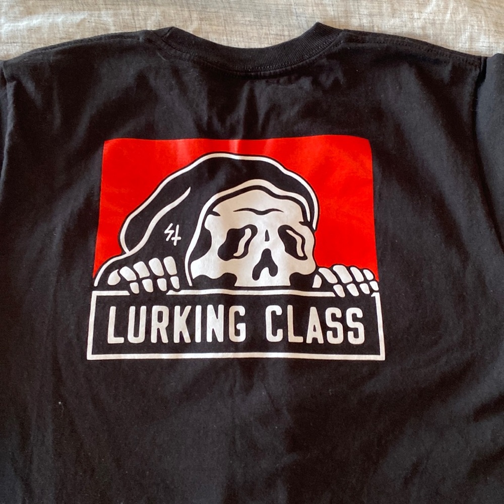 Kids Zumiez t shirt size medium